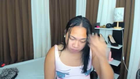 Snapshot of tsuncutkaren chatting on 09-16-25, 10:27 Karen Oquio online show from 09-16-25, 10:27