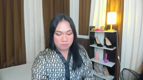Snapshot of tsuncutkaren chatting on 09-24-25, 04:43 Karen Oquio online show from 09-24-25, 04:43