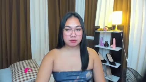Snapshot of tsuncutkaren chatting on 10-02-25, 05:47 Karen Oquio online show from 10-02-25, 05:47