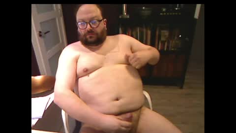 Snapshot of tuckwell chatting on 02-28-25, 12:20 tuckwell online show from 02-28-25, 12:20