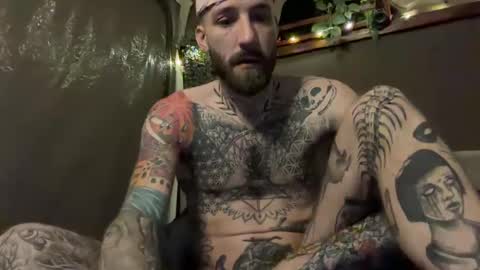 Tuhands online show from 03-01-25, 07:41