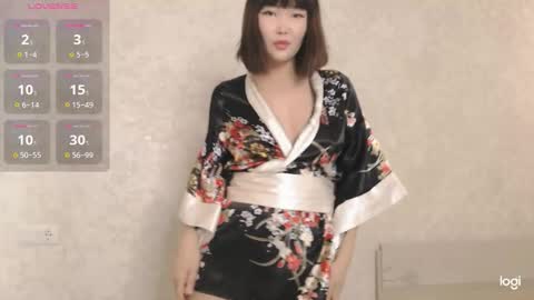 Snapshot of tumilio chatting on 11-18-25, 02:32 TumiLio online show from 11-18-25, 02:32