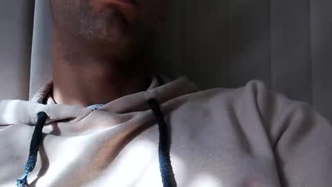 TunisienSexyGuy online show from 01-01-25, 12:11