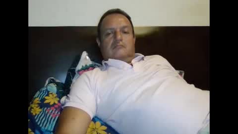 Mario Ramirez online show from 02-05-25, 02:40
