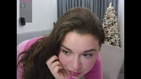 Snapshot of tutti_frutti_ chatting on 12-16-24, 09:09 Ariana online show from 12-16-24, 09:09