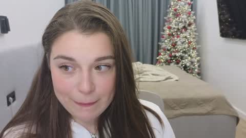 Snapshot of tutti_frutti_ chatting on 01-07-25, 08:10 Ariana online show from 01-07-25, 08:10