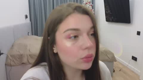 Snapshot of tutti_frutti_ chatting on 01-09-25, 08:44 Ariana online show from 01-09-25, 08:44