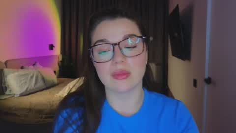 Snapshot of tutti_frutti_ chatting on 10-26-25, 08:15 Ariana online show from 10-26-25, 08:15