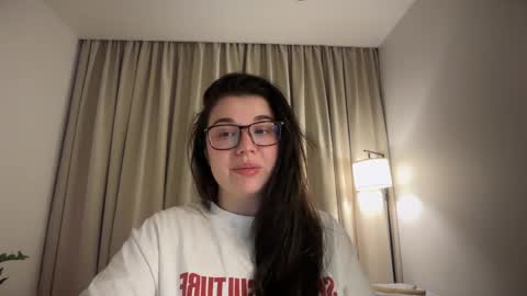Ariana online show from 05-21-26, 09:22