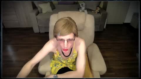 Clementine online show from 10-13-25, 12:27