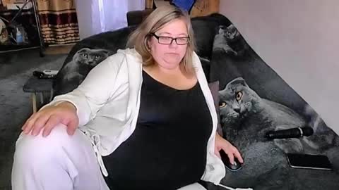 Lana online show from 10-02-25, 11:34