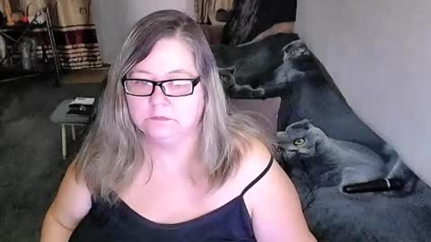 Lana online show from 03-11-26, 12:38