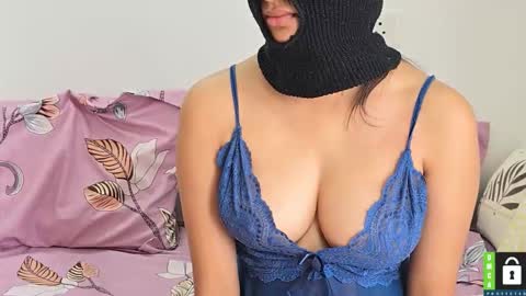 Snapshot of tvycas7 chatting on 09-12-25, 01:49 A  M On vacation till 28th online show from 09-12-25, 01:49