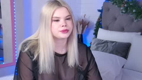 Hallie online show from 01-08-25, 01:11