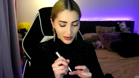 MayCarrey online show from 12-14-25, 09:08