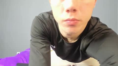 Snapshot of twelveeek chatting on 11-05-25, 04:29 Angus online show from 11-05-25, 04:29