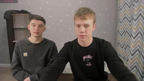 Snapshot of twelveeek chatting on 11-09-25, 09:02 Angus online show from 11-09-25, 09:02