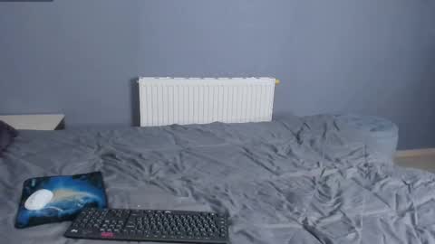 Snapshot of twelveeek chatting on 11-28-25, 07:05 Angus online show from 11-28-25, 07:05