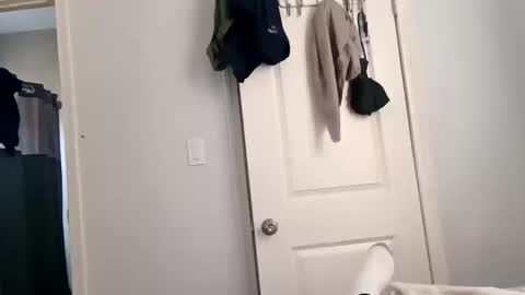 Snapshot of twest84 chatting on 10-10-25, 09:58 twest84 online show from 10-10-25, 09:58