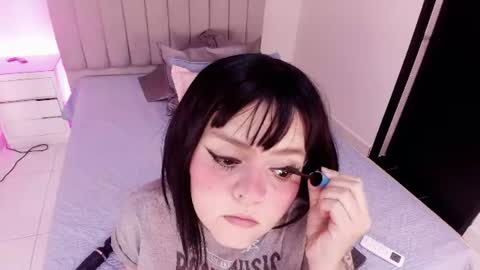 Twiggy online show from 07-15-26, 03:01
