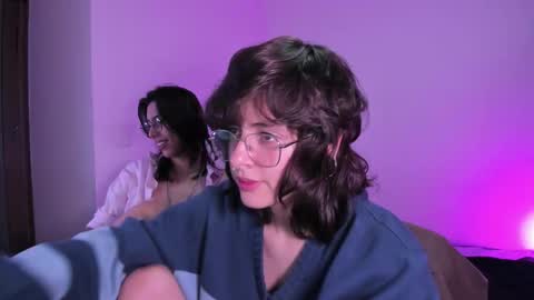 Snapshot of twilightmuses chatting on 10-12-25, 11:48 Eve Lili online show from 10-12-25, 11:48