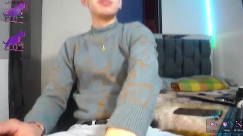 Snapshot of twink_daren chatting on 01-28-25, 06:17 Mr Daren online show from 01-28-25, 06:17