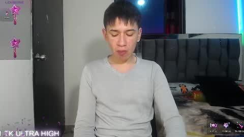 Snapshot of twink_daren chatting on 03-12-25, 05:49 Mr Daren online show from 03-12-25, 05:49