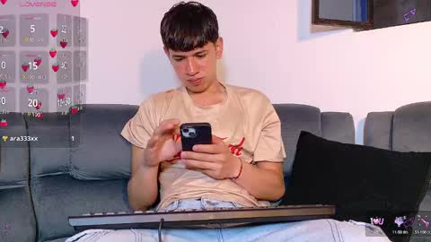 Snapshot of twink_daren chatting on 10-03-25, 05:10 Mr Daren online show from 10-03-25, 05:10