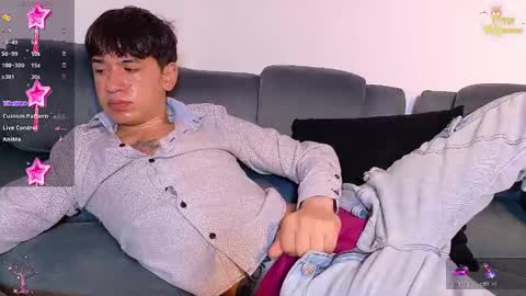 Snapshot of twink_daren chatting on 10-18-25, 05:57 Mr Daren online show from 10-18-25, 05:57