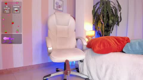 Snapshot of twink_lion chatting on 01-14-25, 12:45 Lion online show from 01-14-25, 12:45