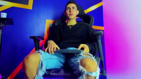 Snapshot of twink_scott19 chatting on 11-30-25, 04:49 twink_scott19 online show from 11-30-25, 04:49