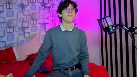 Sebastin online show from 05-17-26, 12:23