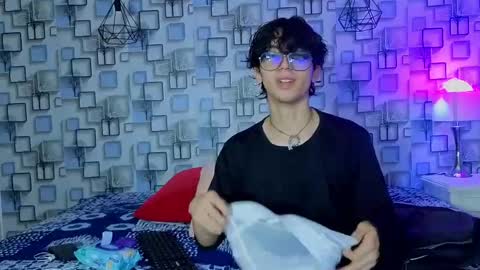 Sebastin online show from 05-19-26, 12:11