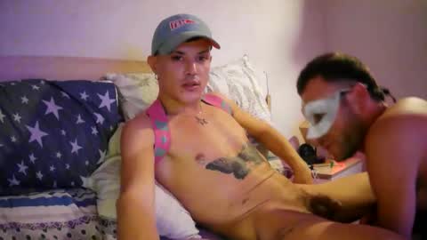 Snapshot of twinkanddaddy18 chatting on 10-29-25, 06:59 twinkanddaddy18 online show from 10-29-25, 06:59