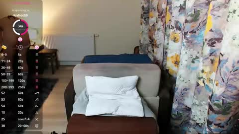 Vicky  Victor online show from 09-26-25, 07:40