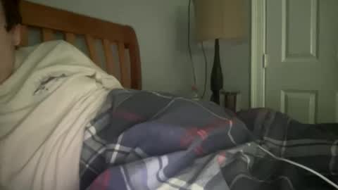Snapshot of twinkmikexxx12 chatting on 05-01-26, 05:50 mike online show from 05-01-26, 05:50