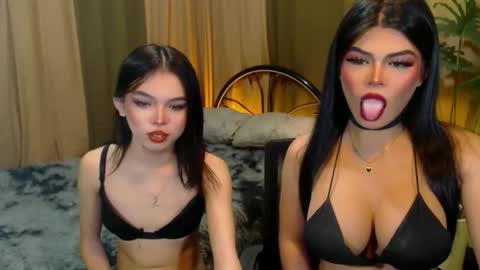 twinktransshanel online show from 10-19-25, 09:43