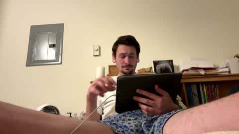 TwinkyMcgee online show from 06-28-26, 06:19