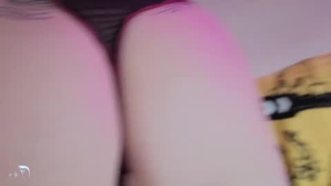 Snapshot of twins_terror chatting on 06-05-26, 12:22 Sin and Skin online show from 06-05-26, 12:22