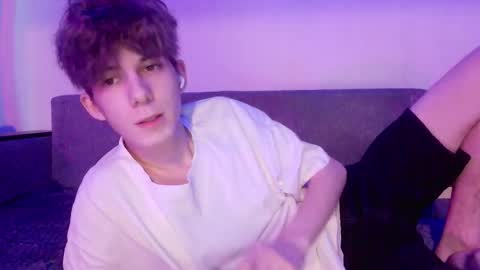 Snapshot of twishadow chatting on 02-16-26, 12:01 TwiShadow online show from 02-16-26, 12:01