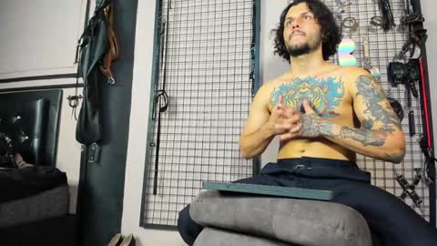 Snapshot of twisted_fantasy_ chatting on 12-27-24, 12:39 Clio Tadeo online show from 12-27-24, 12:39