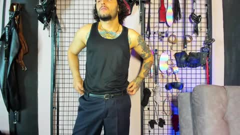 Snapshot of twisted_fantasy_ chatting on 12-31-24, 08:34 Clio Tadeo online show from 12-31-24, 08:34