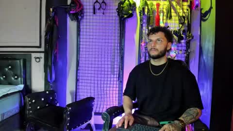 Snapshot of twisted_fantasy_ chatting on 12-03-25, 06:17 Clio Tadeo online show from 12-03-25, 06:17