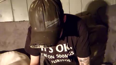 Snapshot of twistedblizzy chatting on 01-21-25, 04:05 TwistedBlizzy online show from 01-21-25, 04:05