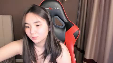 Snapshot of twitty_kiki chatting on 03-03-26, 04:18 Kiki online show from 03-03-26, 04:18