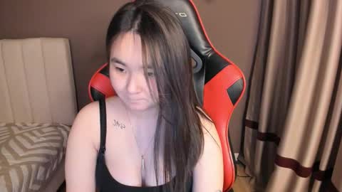 Snapshot of twitty_kiki chatting on 03-06-26, 04:09 Kiki online show from 03-06-26, 04:09