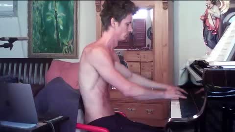 TobeBritta online show from 10-29-25, 03:03