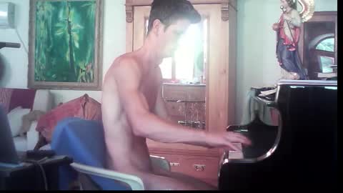 TobeBritta online show from 11-18-25, 03:38