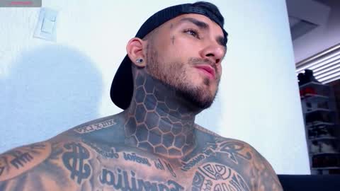 Angel online show from 12-04-25, 07:33