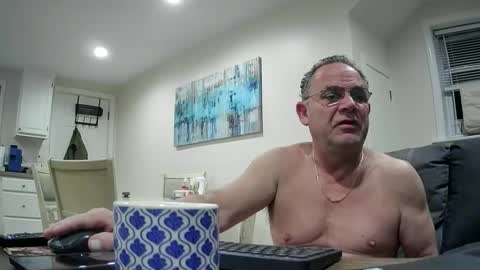 Snapshot of twopeopleinlove chatting on 01-12-26, 10:42 Twopeopleinlove online show from 01-12-26, 10:42